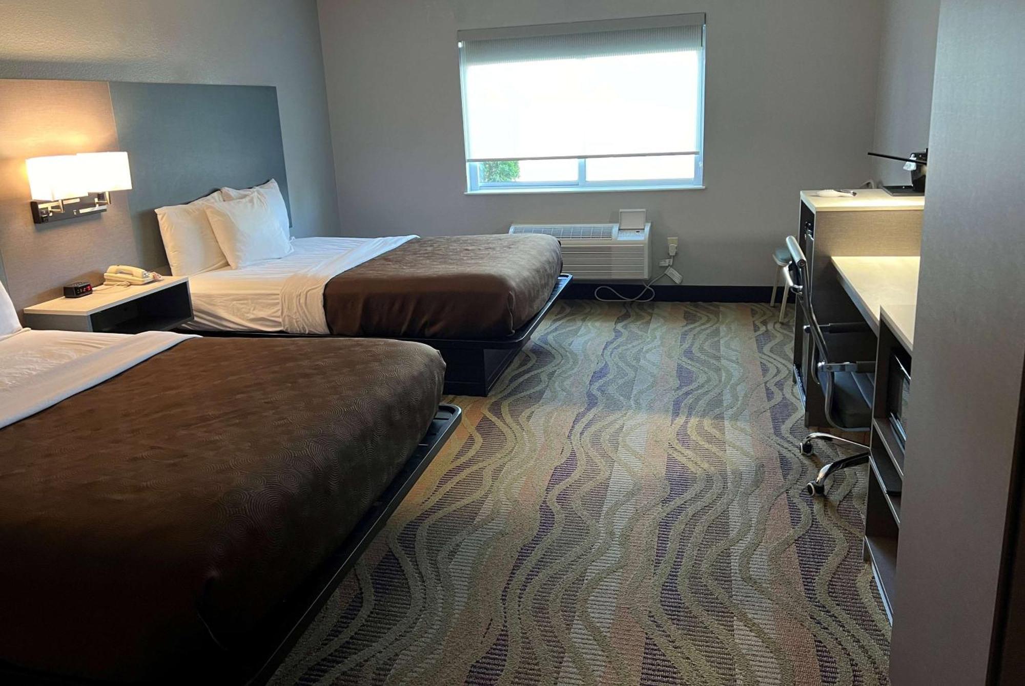 Americinn By Wyndham Republic Eksteriør bilde